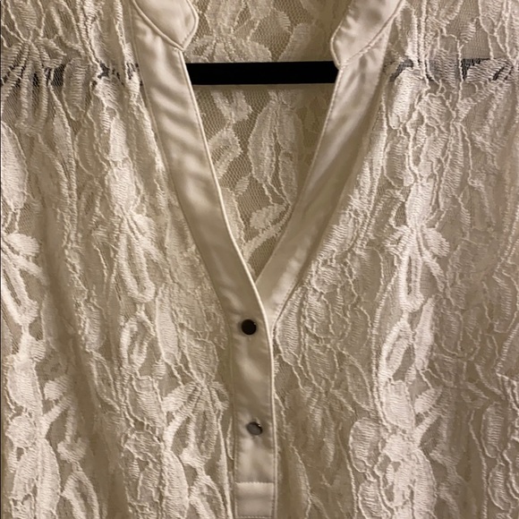 Lace top - Picture 3 of 3